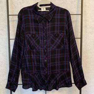 Cabi Women's Ruffle Bottom Flannel Shirt Women's Size M‎